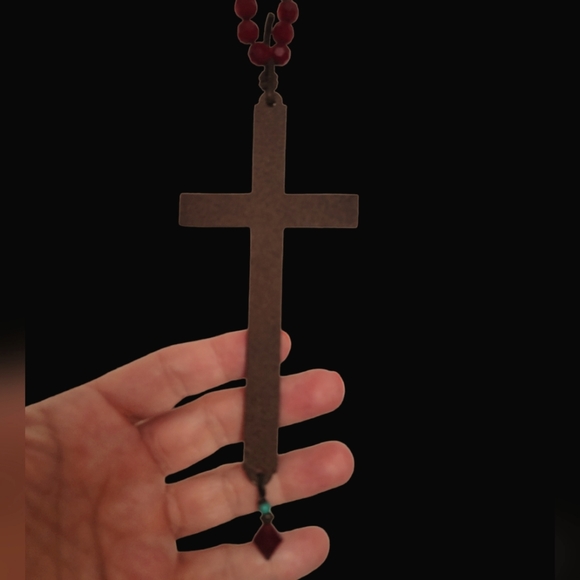 XOXO Cross Necklace. Beautiful statement addition to your jewelry wardrobe - Picture 3 of 4